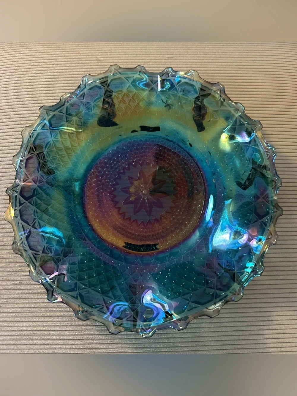 10-inch Indiana Glass Carnival Glass bowl (blue/green/purple) - Picture 2 of 4